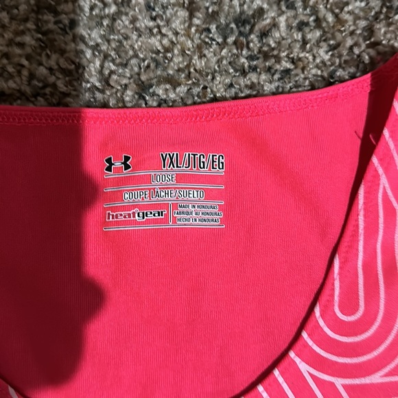 Under Armour tank - Picture 2 of 5